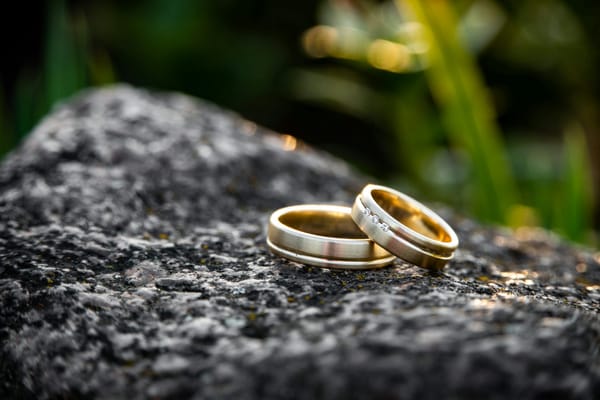 Wedding Rings: Tips for Choosing a Style that Lasts